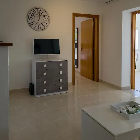 Ocean Apartment *